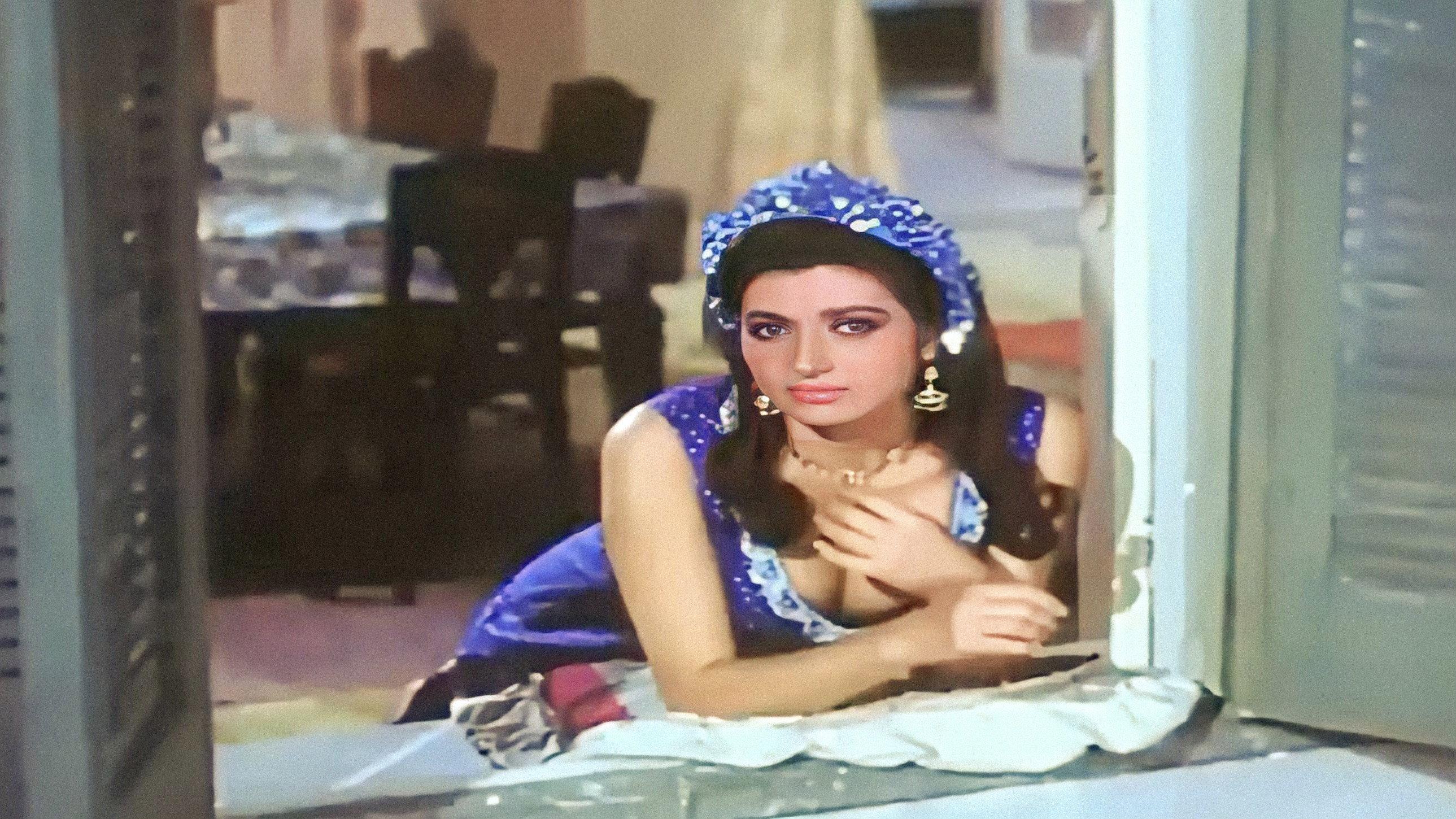 Al Mawardi Cafe 1981 movie scene