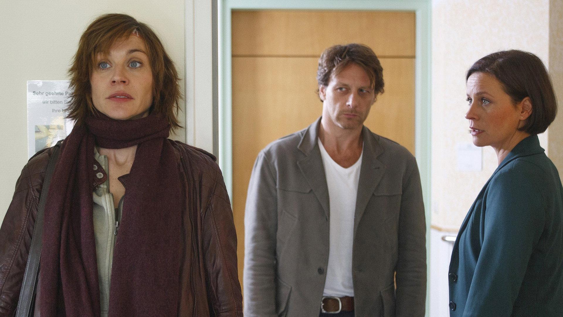 Die Sache mit der Wahrheit 2014 movie scene