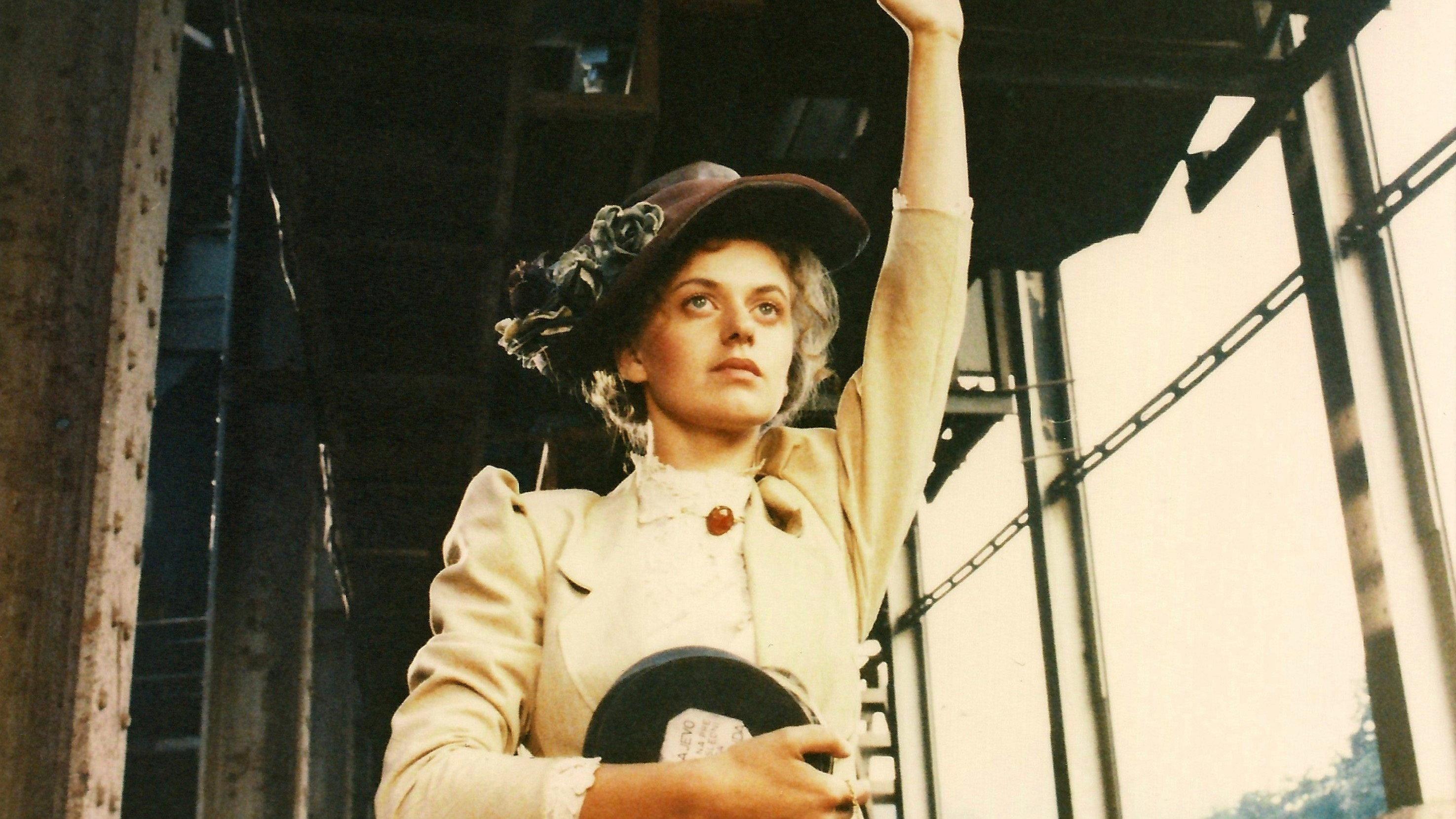Farewell Belle Epoque - Destiny of a Movie 1996 movie scene