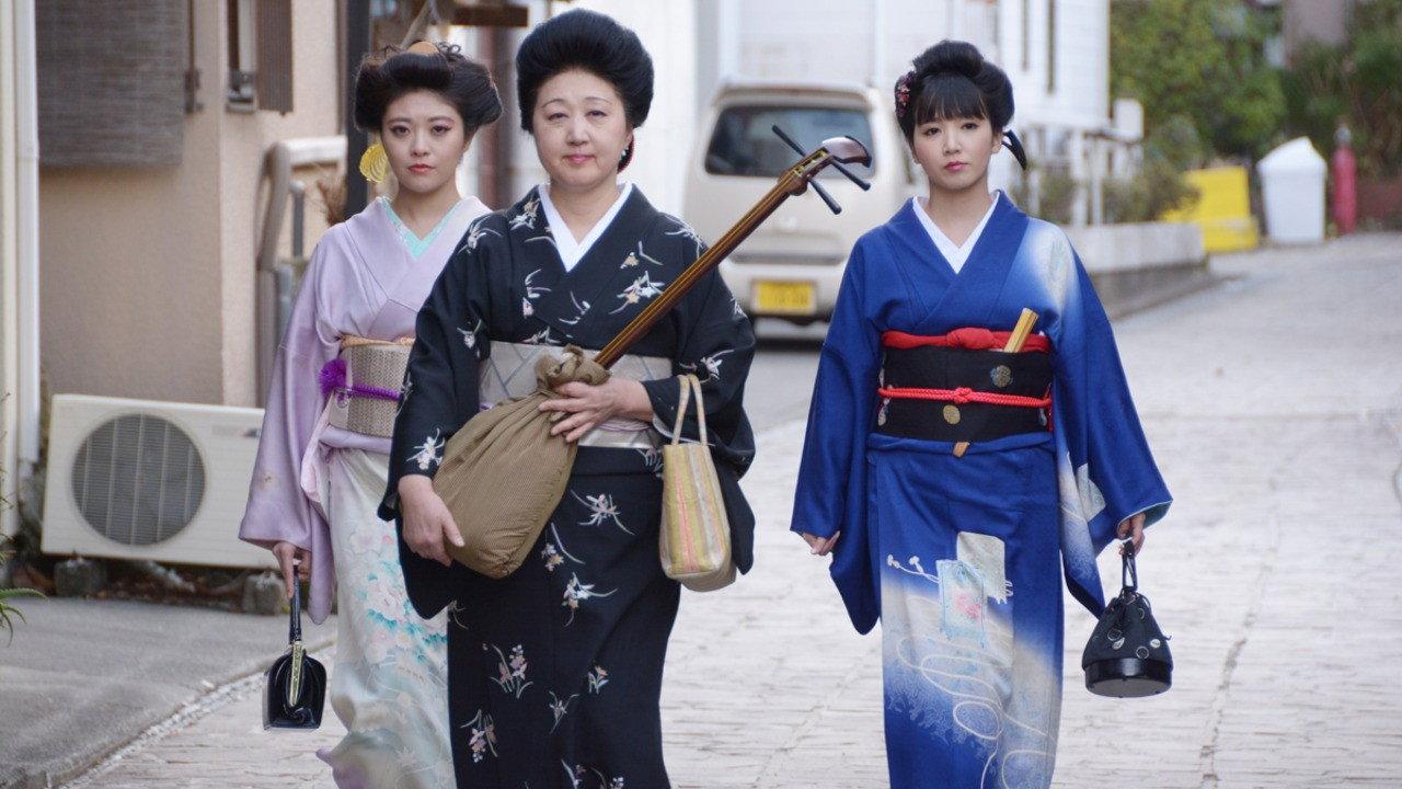 Hot Spring Geisha Pillow Performance in the Tatami Room 2015 movie scene