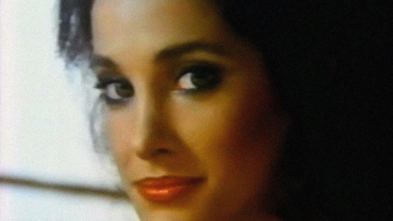 She's Dressed to Kill 1979 movie scene
