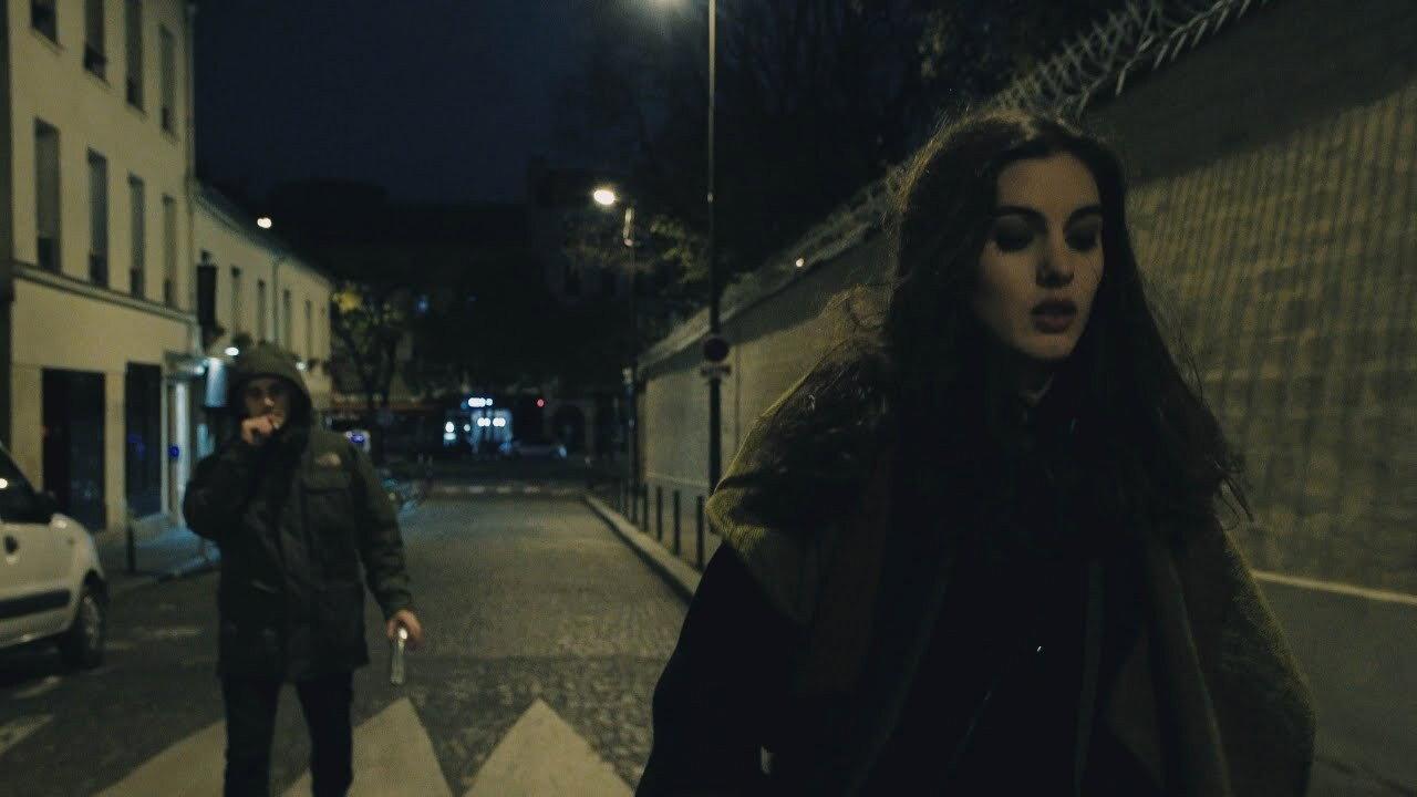 Au bout de la rue 2016 movie scene
