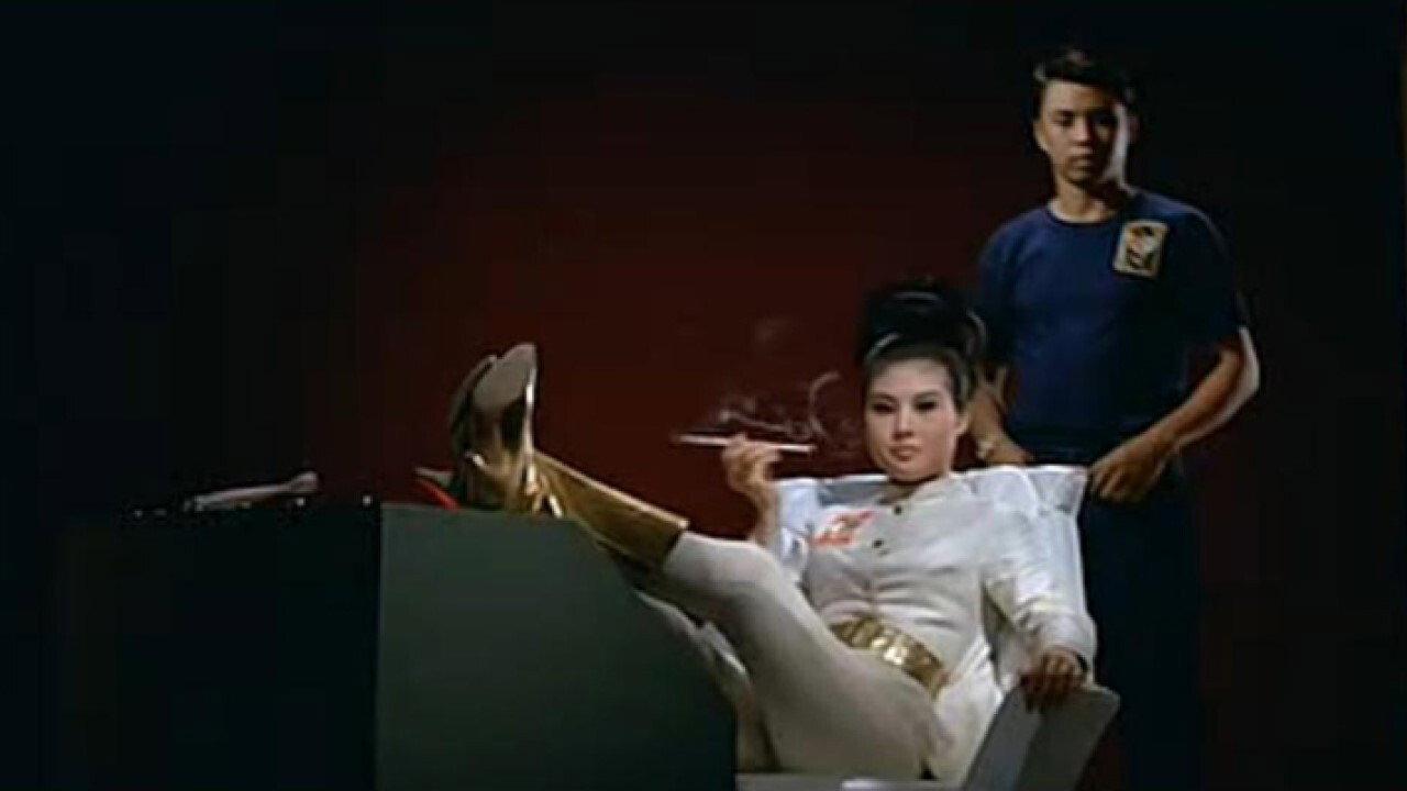 Angel with the Iron Fists 1967 movie scene