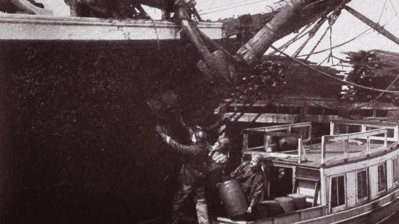 The Pursuit of the Smugglers 1913 movie scene