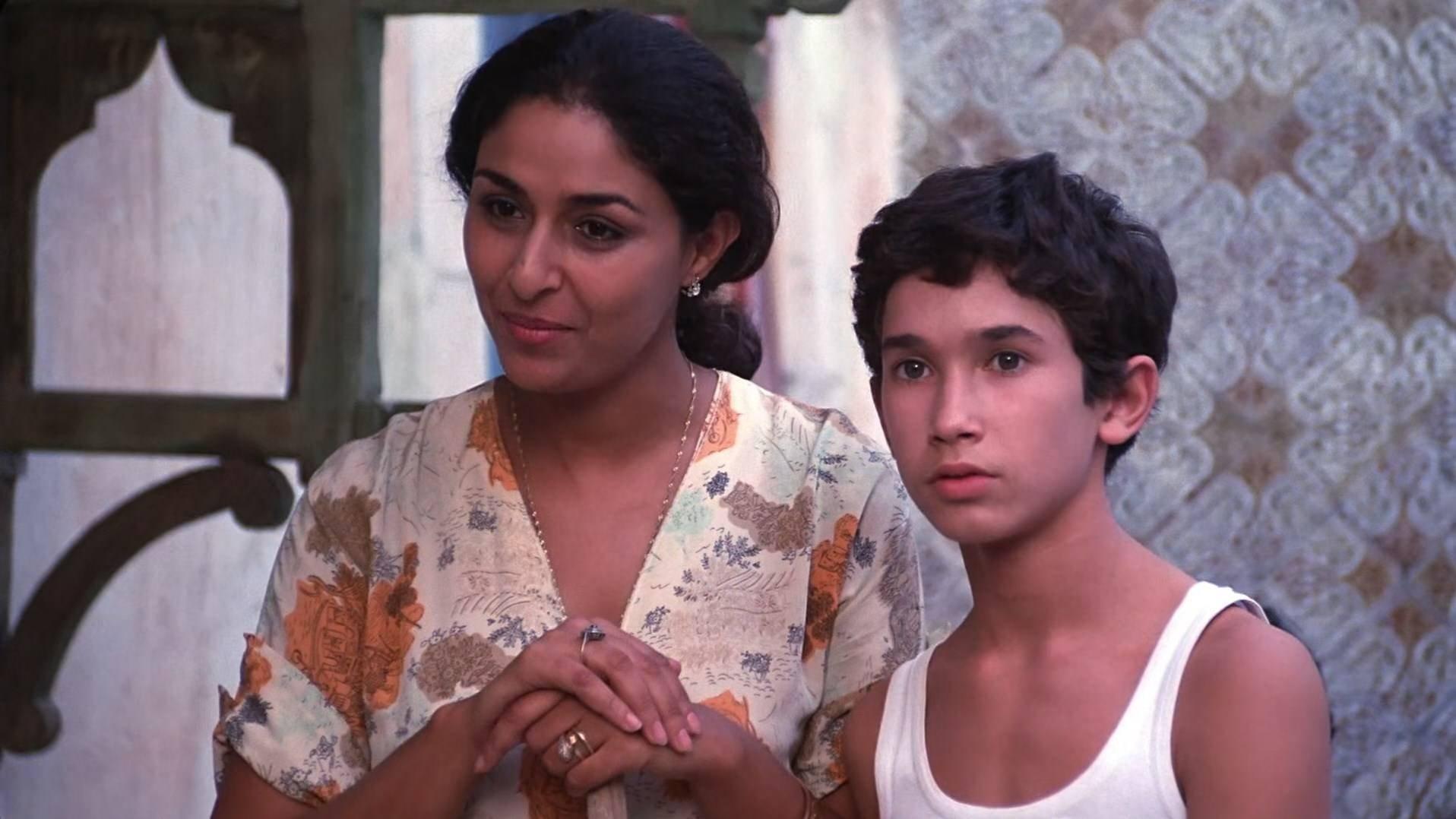 Halfaouine: Boy of the Terraces 1990 movie scene