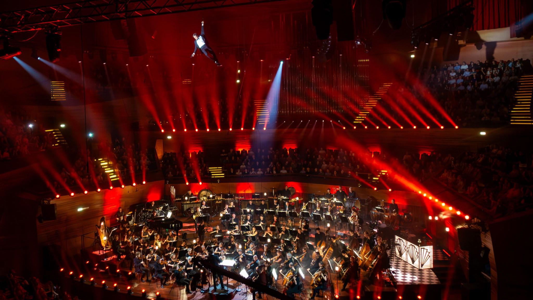 Agents only live twice - Danish National Symphony Orchestra 2025 movie scene