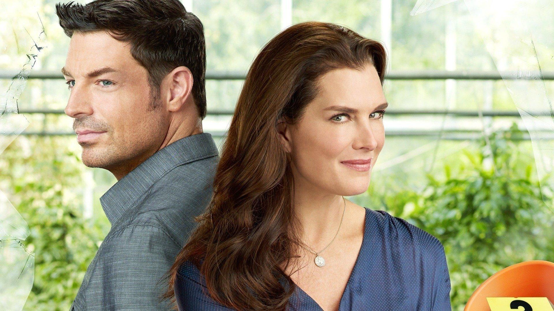 Flower Shop Mystery: Mum's the Word 2016 movie scene