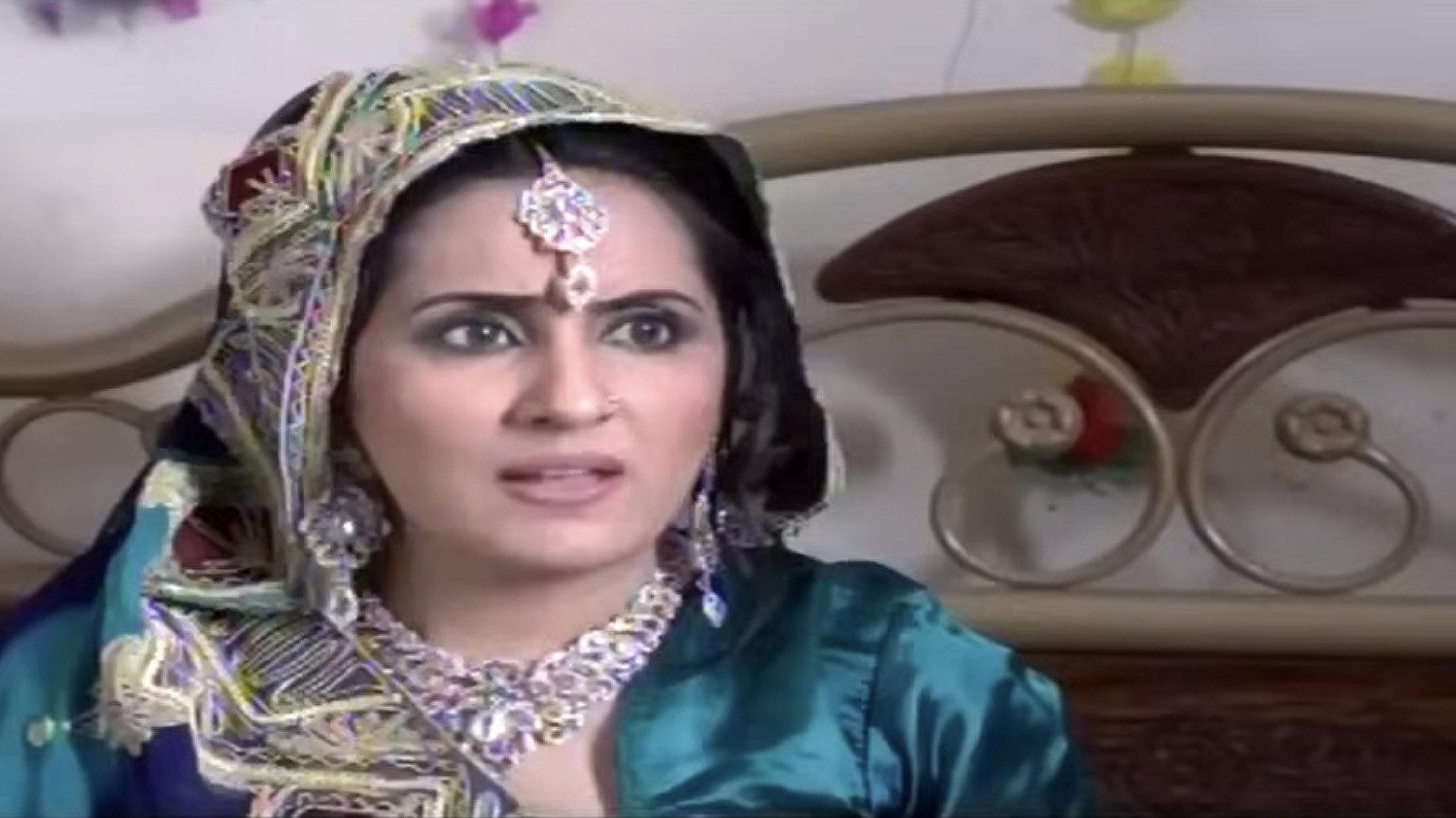 Dilli Walay Dularay Babu 2013 movie scene