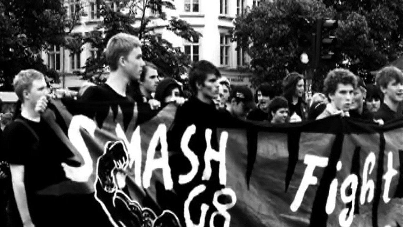 Good luck, Comrades! 2008 movie scene