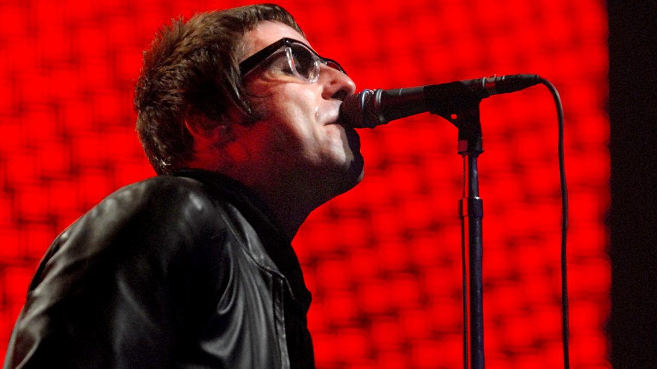 Oasis: Live at the Electric Proms 2008 movie scene
