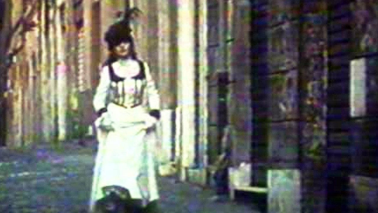 Lola Mora 1996 movie scene