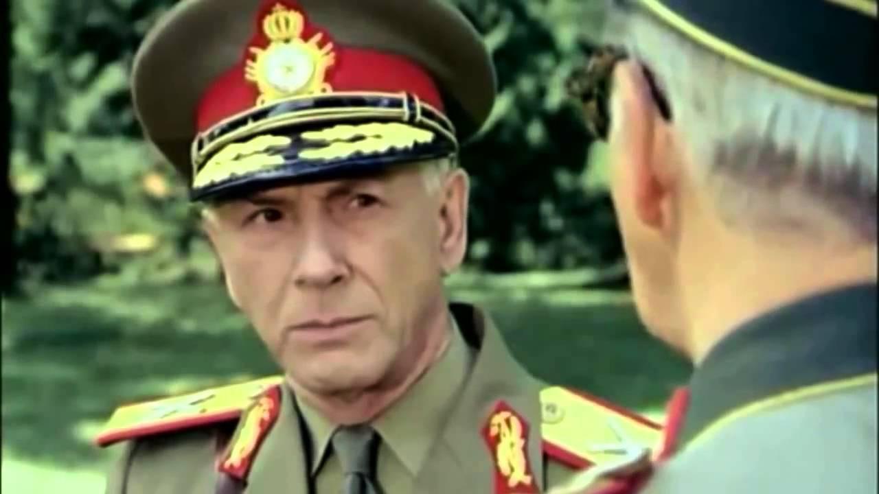 Mirror 1994 movie scene