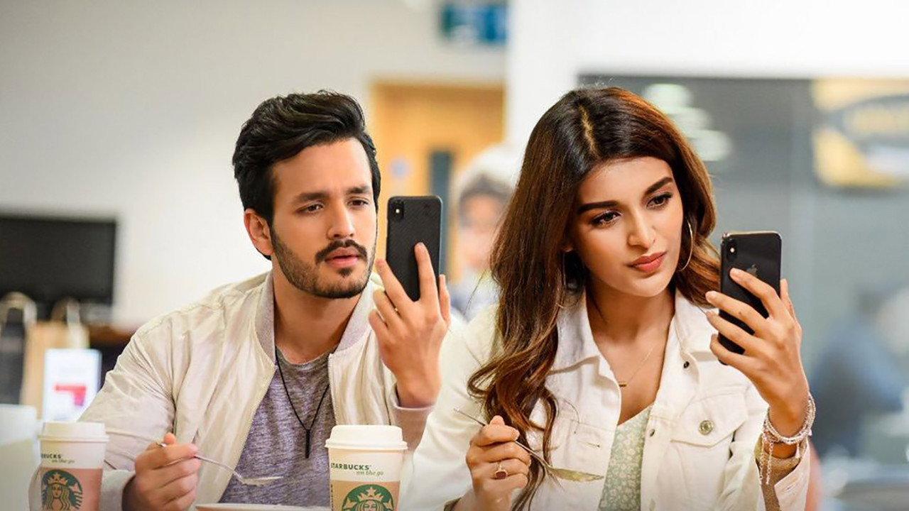 Mr. Majnu 2019 movie scene