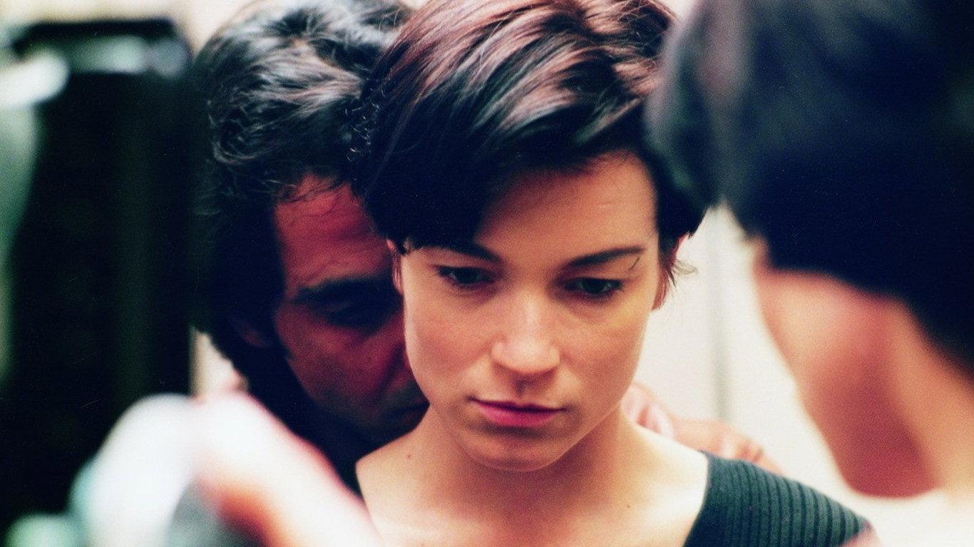 Viol@ 1998 movie scene