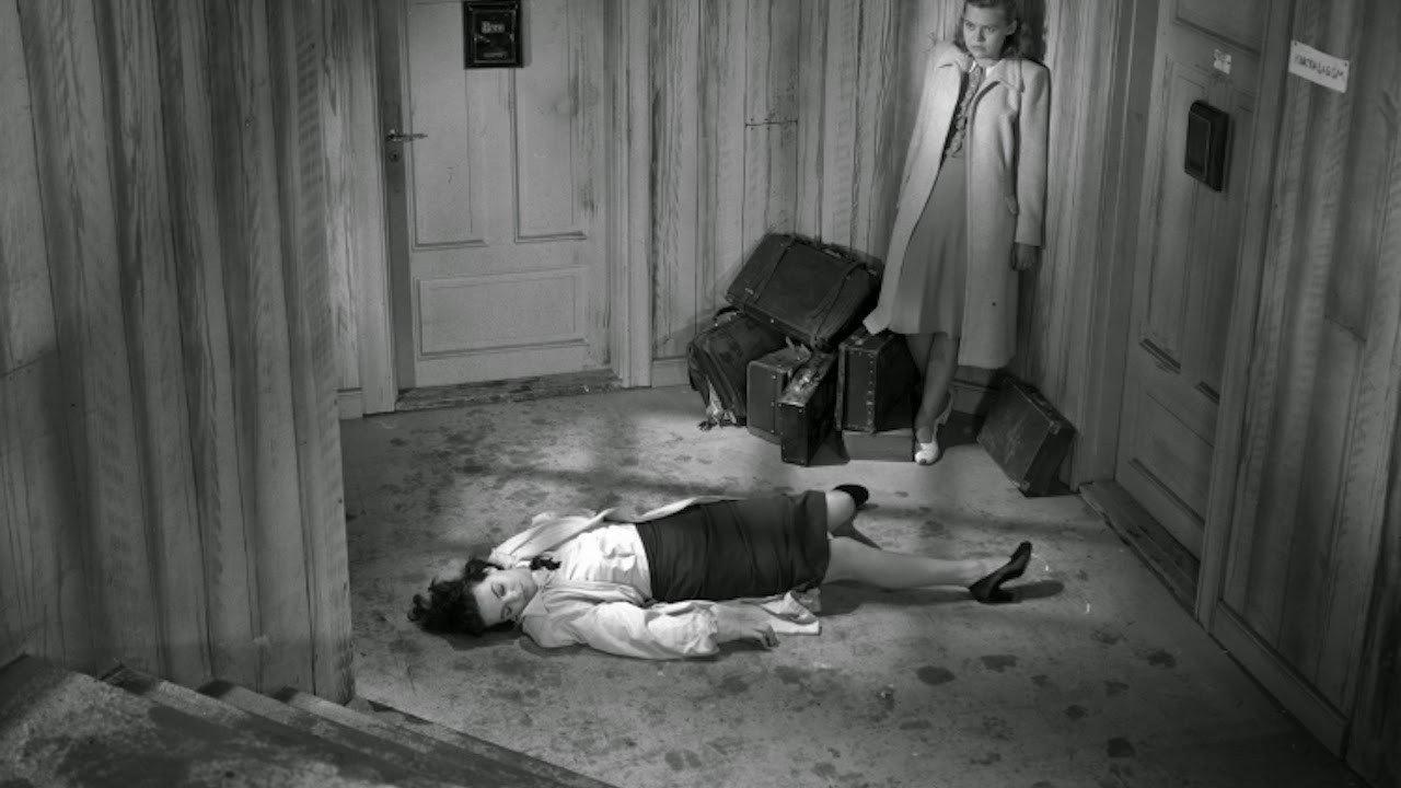 When Darkness Falls 1960 movie scene