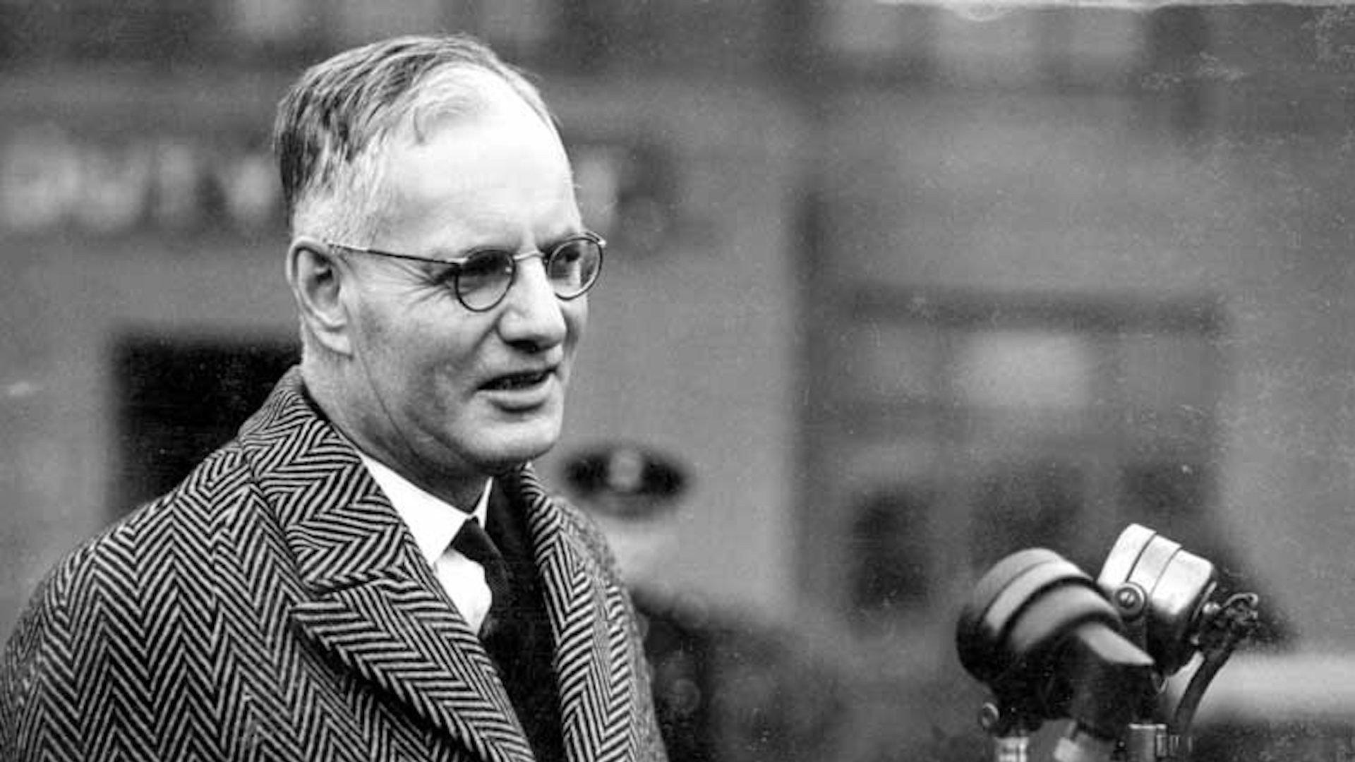 Hell Fire Jack: The John Curtin Story 1985 movie scene