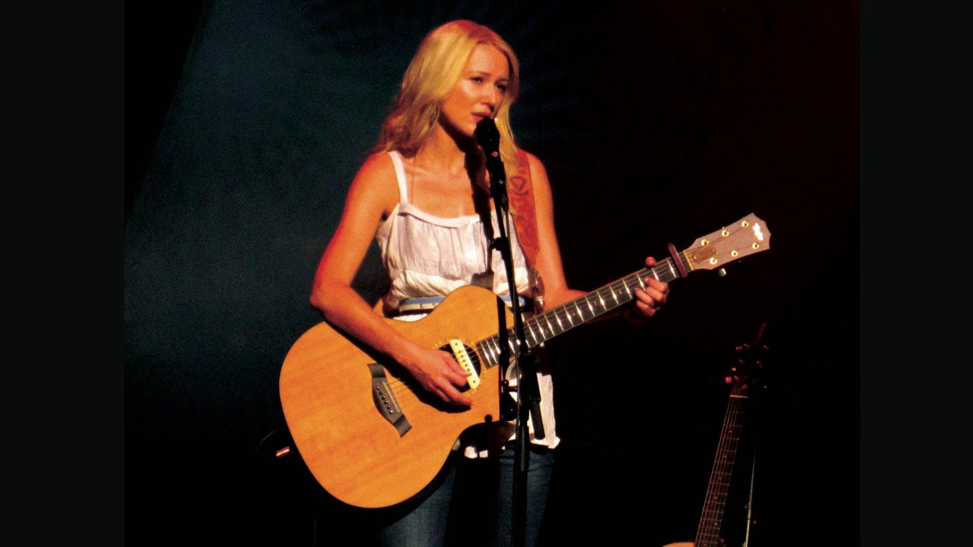 Jewel - Live At Humphrey's By The Bay 2004 movie scene