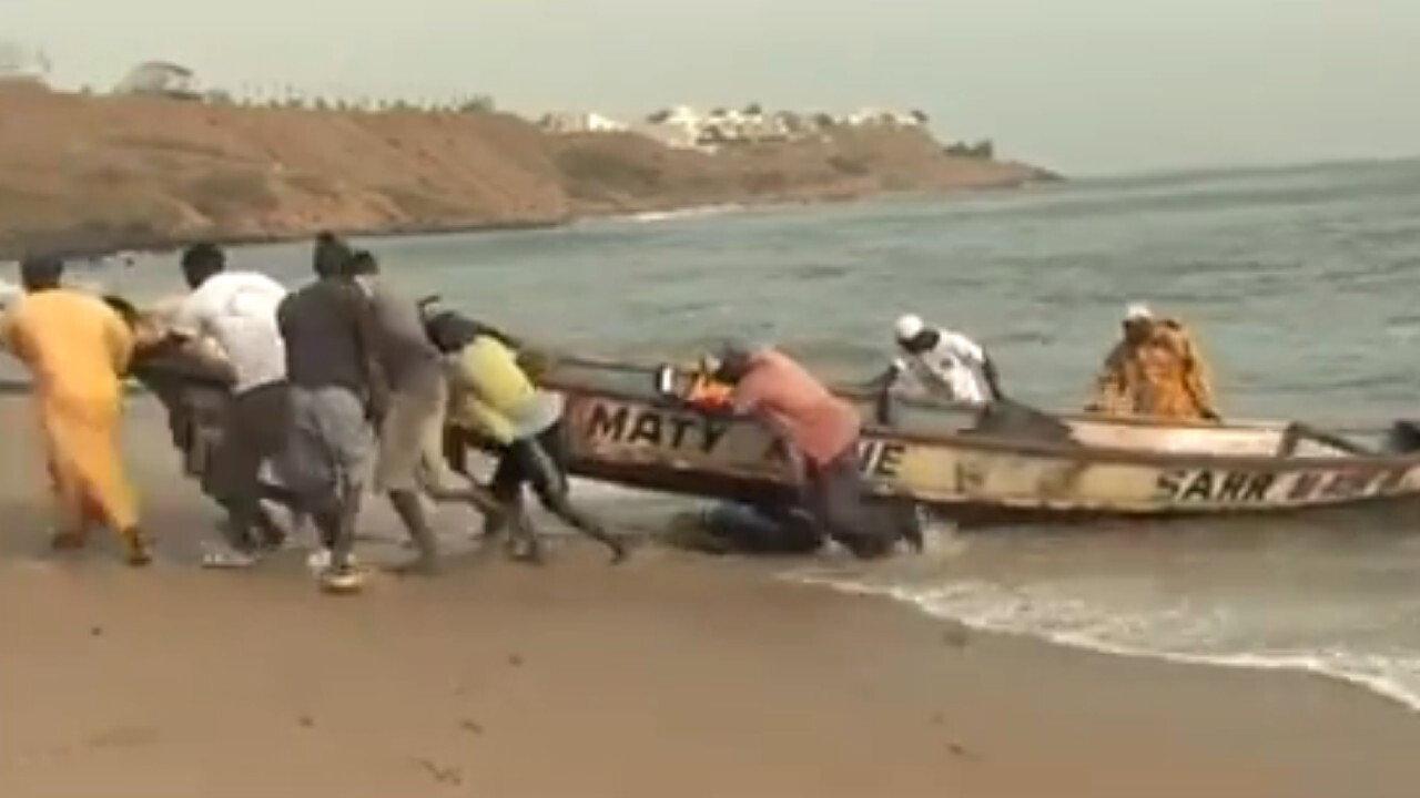 Halte au Massacre du Littoral 2010 movie scene
