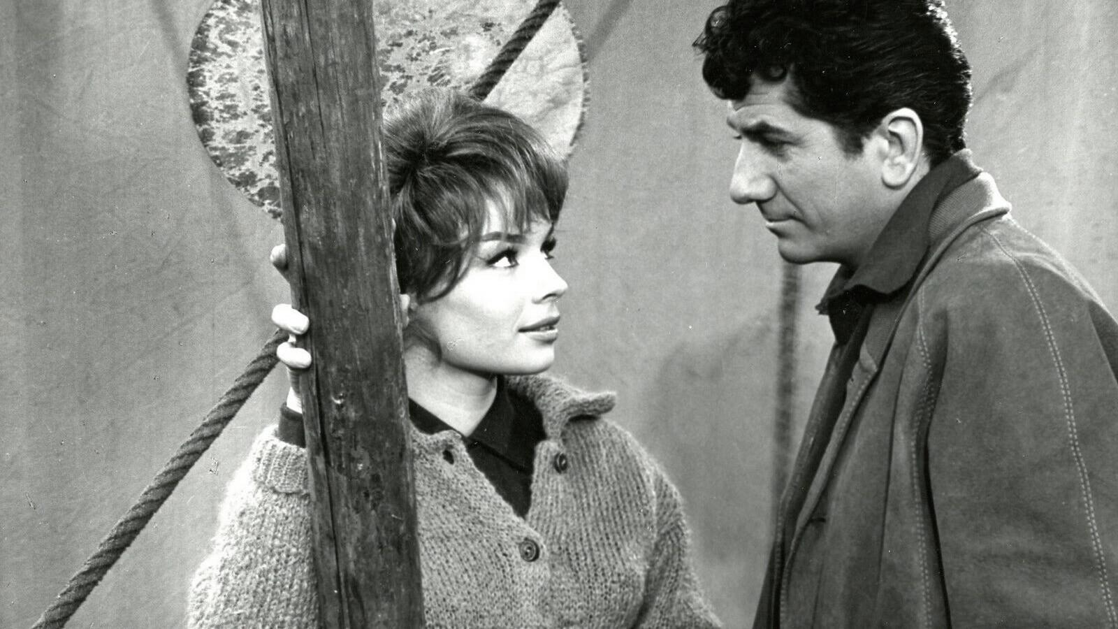 Julie la rousse 1959 movie scene