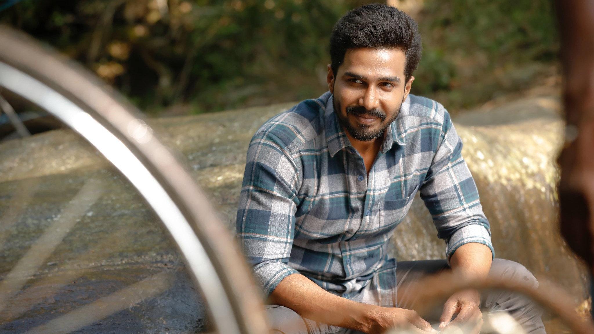 Irandu Vaanam 2026 movie scene