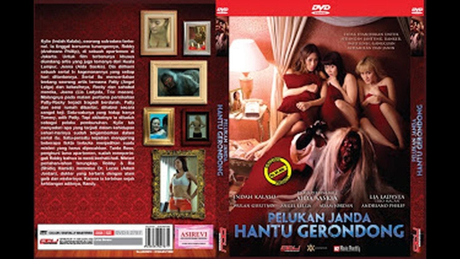 Pelukan Janda Hantu Gerondong 2011 movie scene