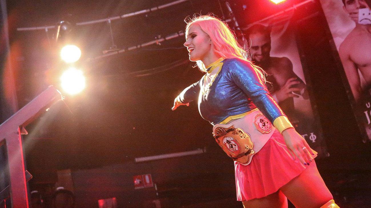 PWWA Champions United 2013 movie scene