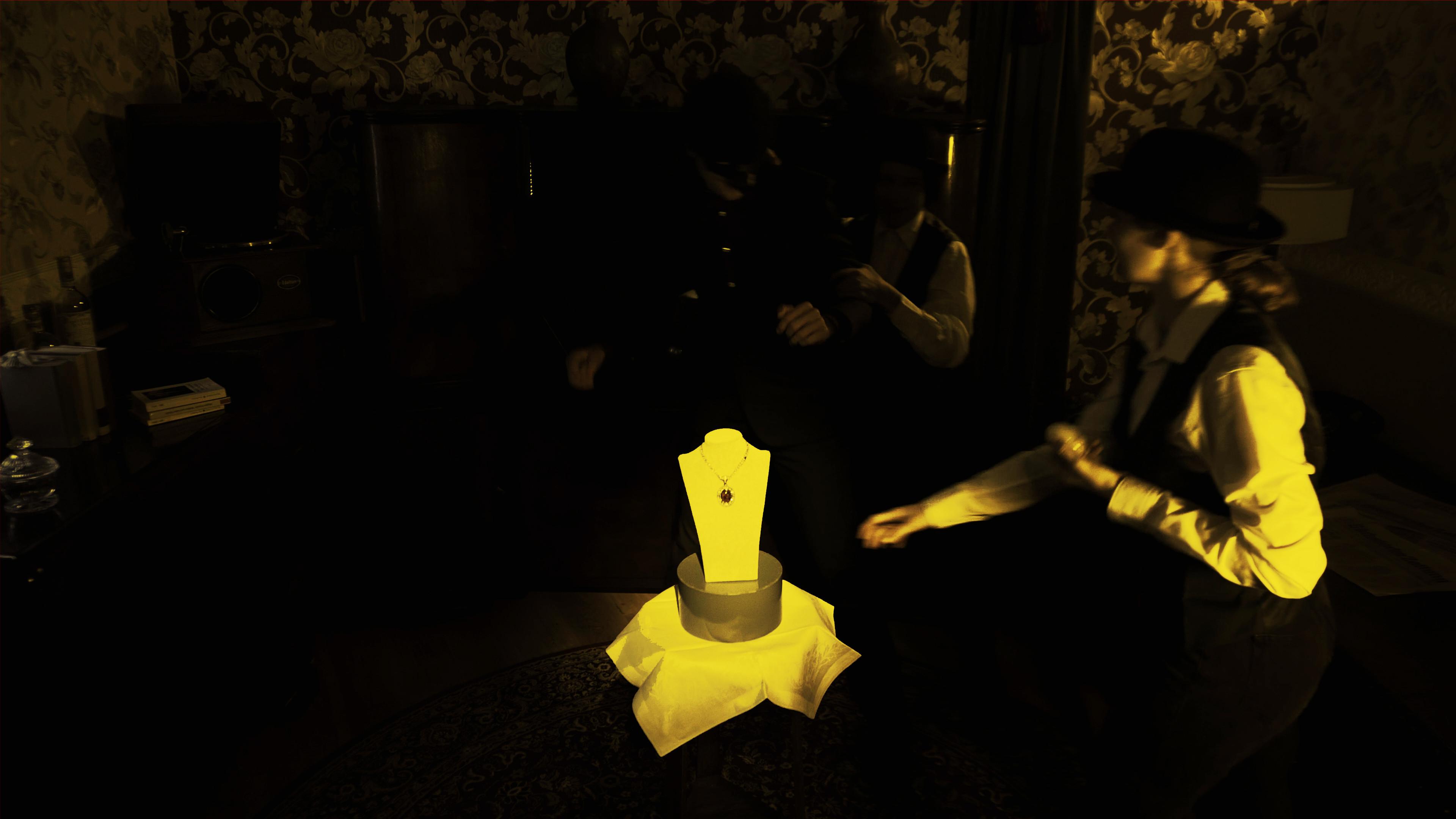 Das Amulett 2024 movie scene