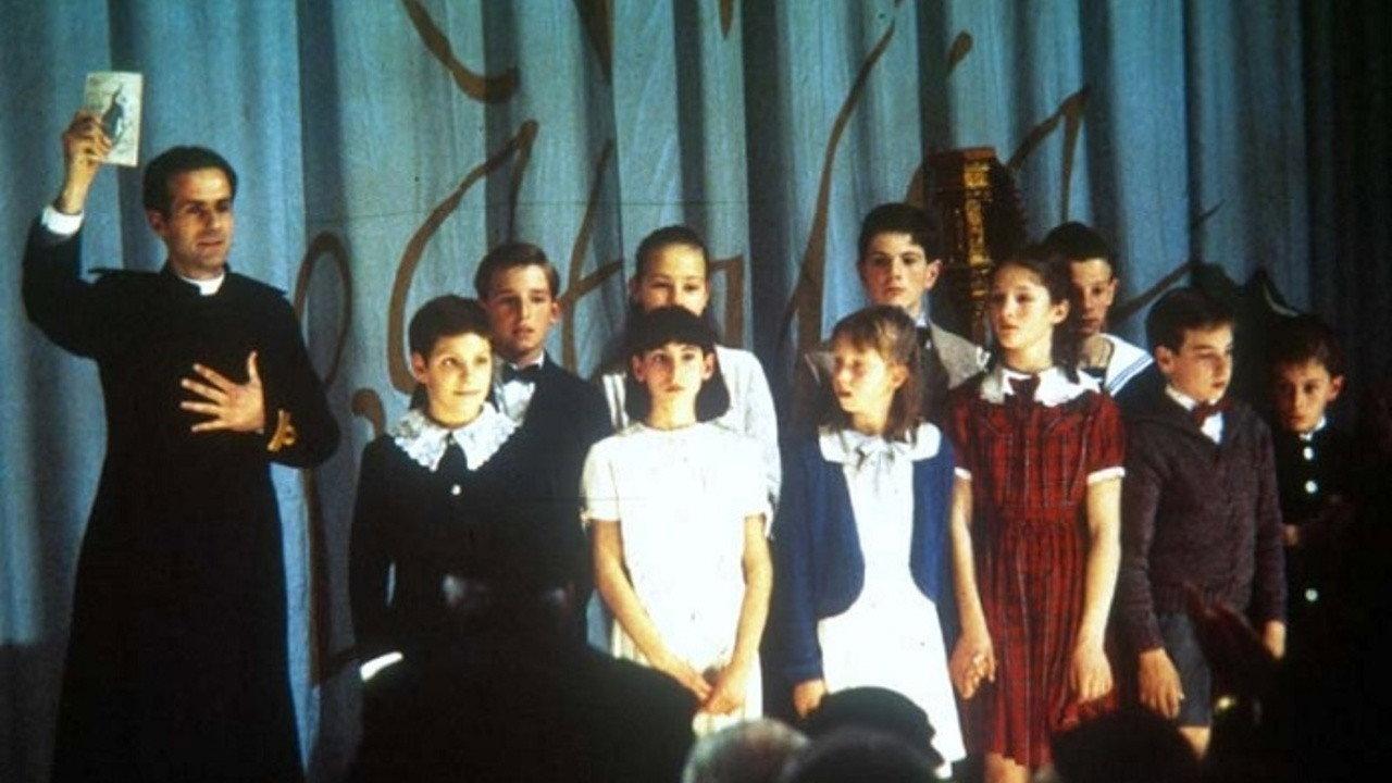 Il prete bello 1989 movie scene
