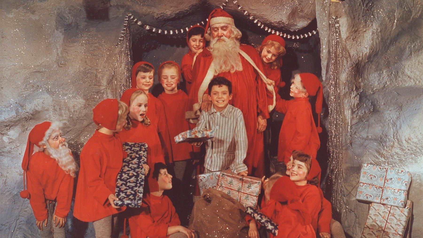 Father of Four: In the City 1956 movie scene