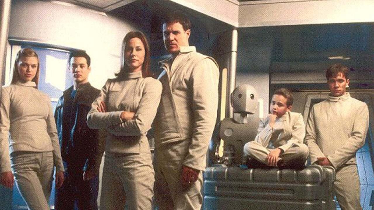 The Robinsons: Lost in Space 2004 movie scene
