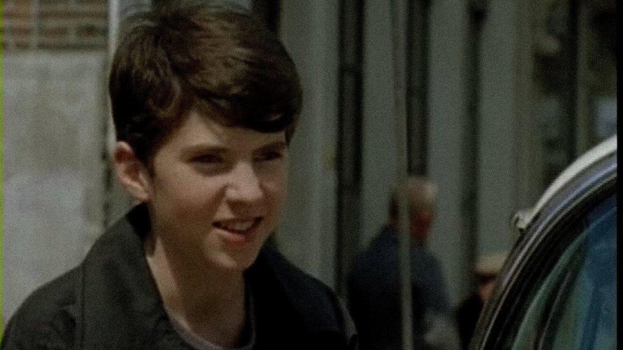 Dense on the Sea 2000 movie scene
