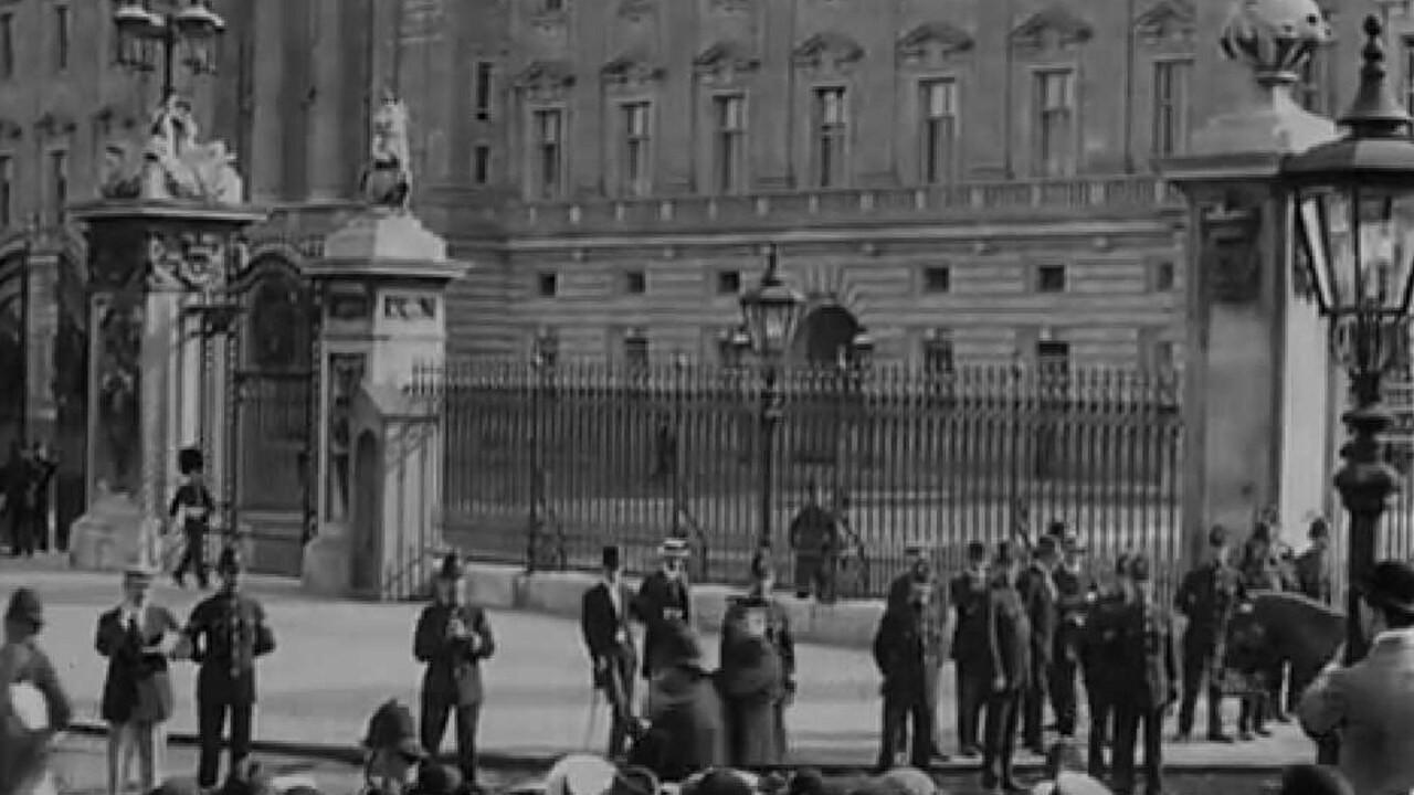 Palace Pandemonium 1914 movie scene