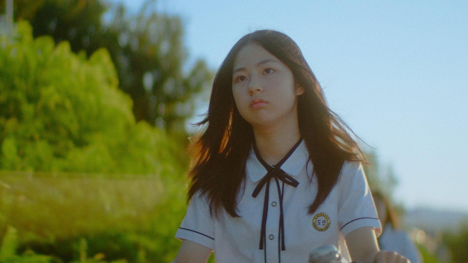 A Girl Who is Afraid of Turning to Stone 2025 movie scene
