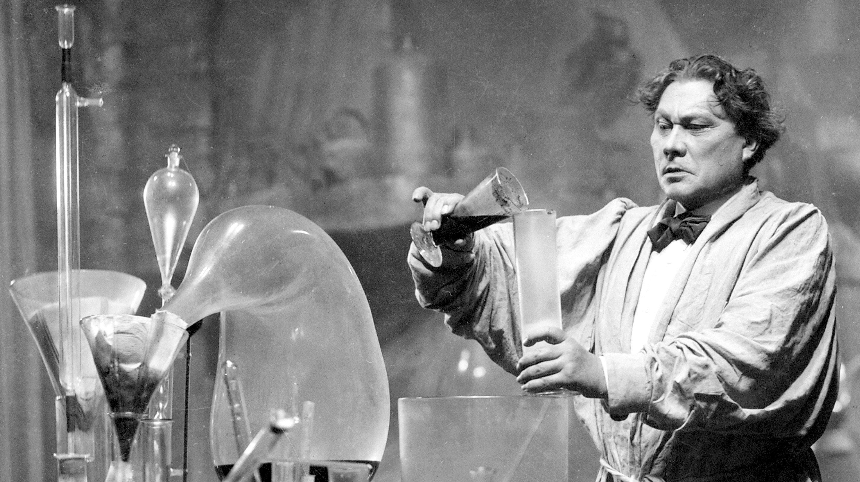 The Magician 1926 movie scene