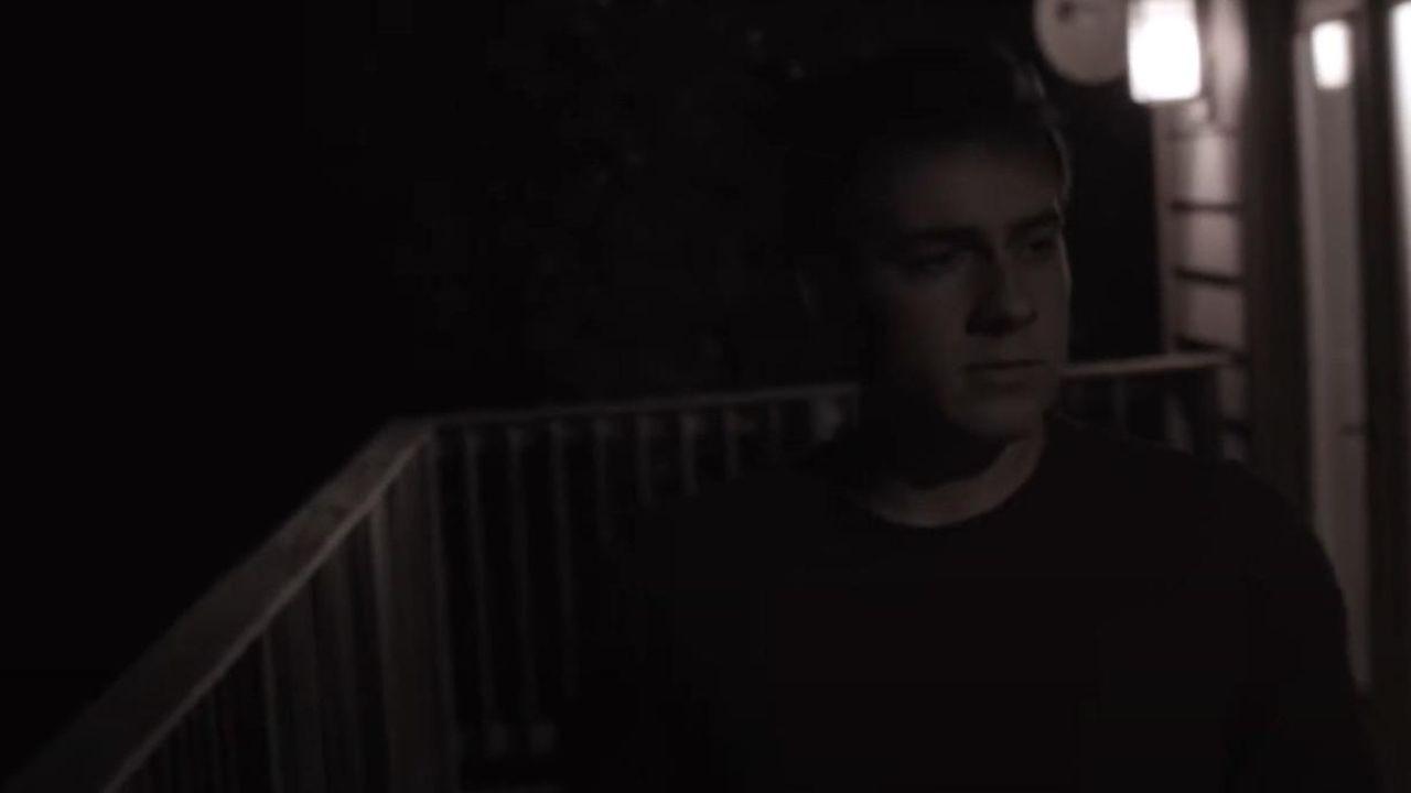 300 Seconds 2021 movie scene