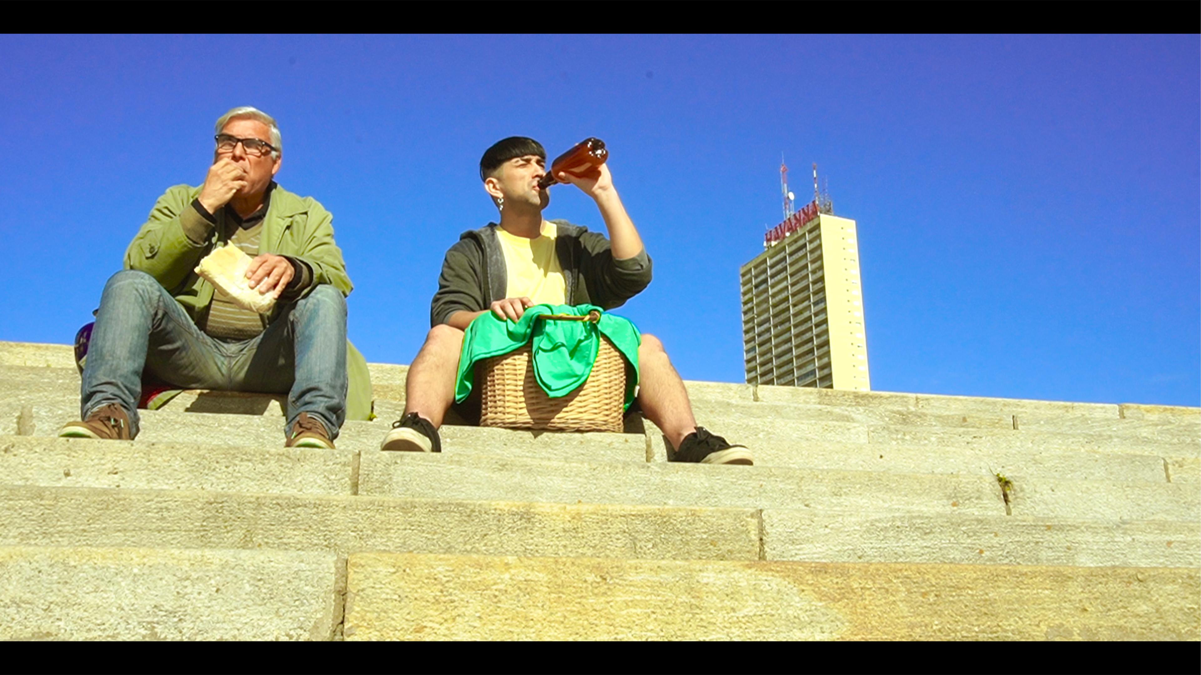 Verde ceniza 2024 movie scene
