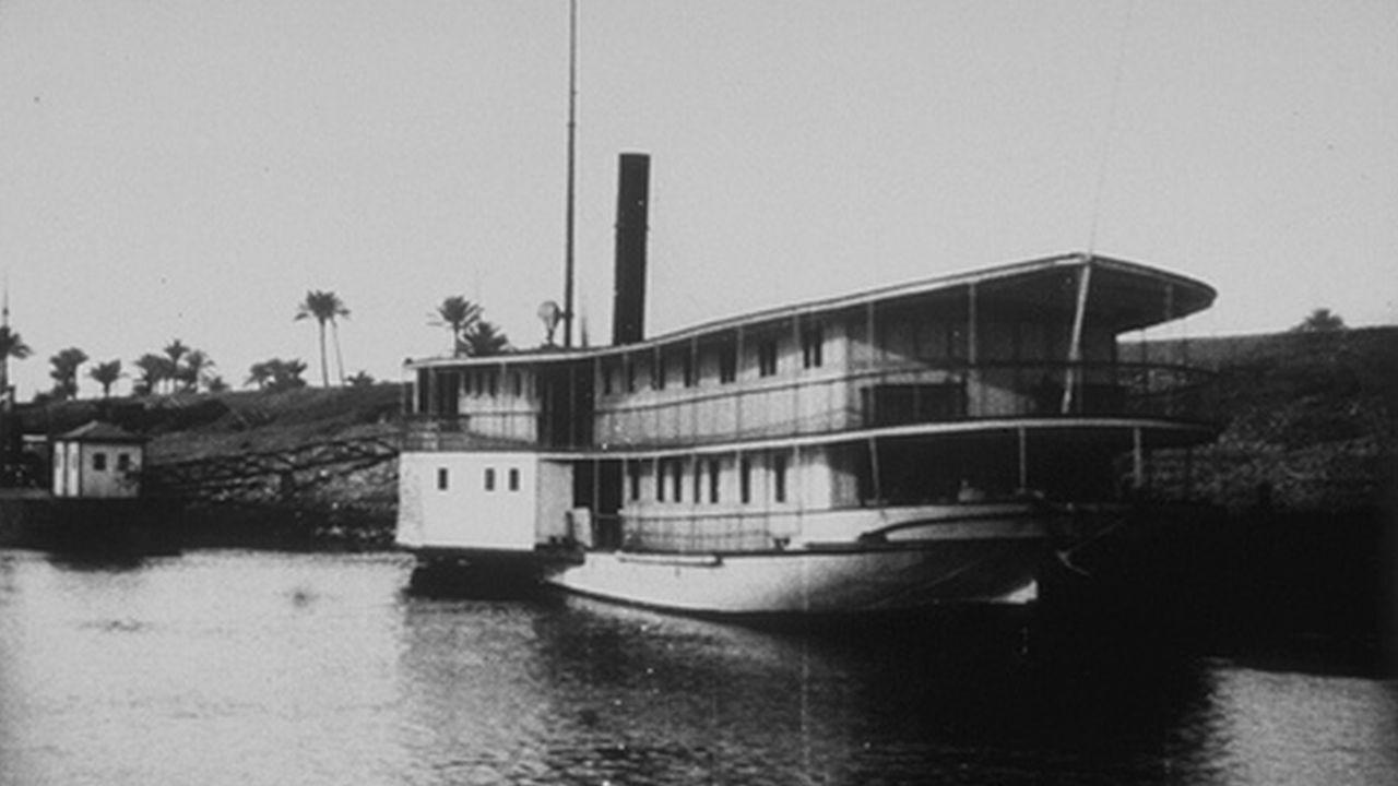 Panorama des rives du Nil, [IV] 1897 movie scene