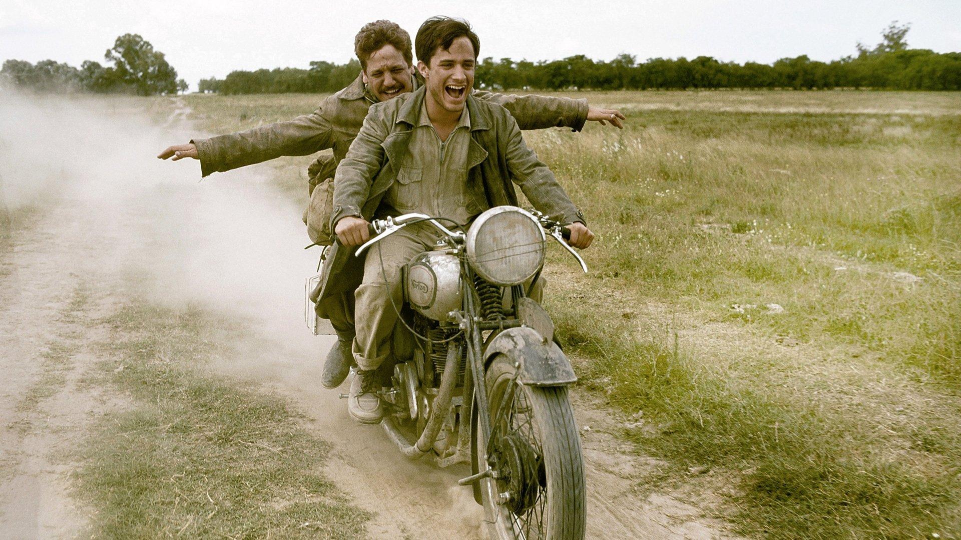 The Motorcycle Diaries 2004 movie scene