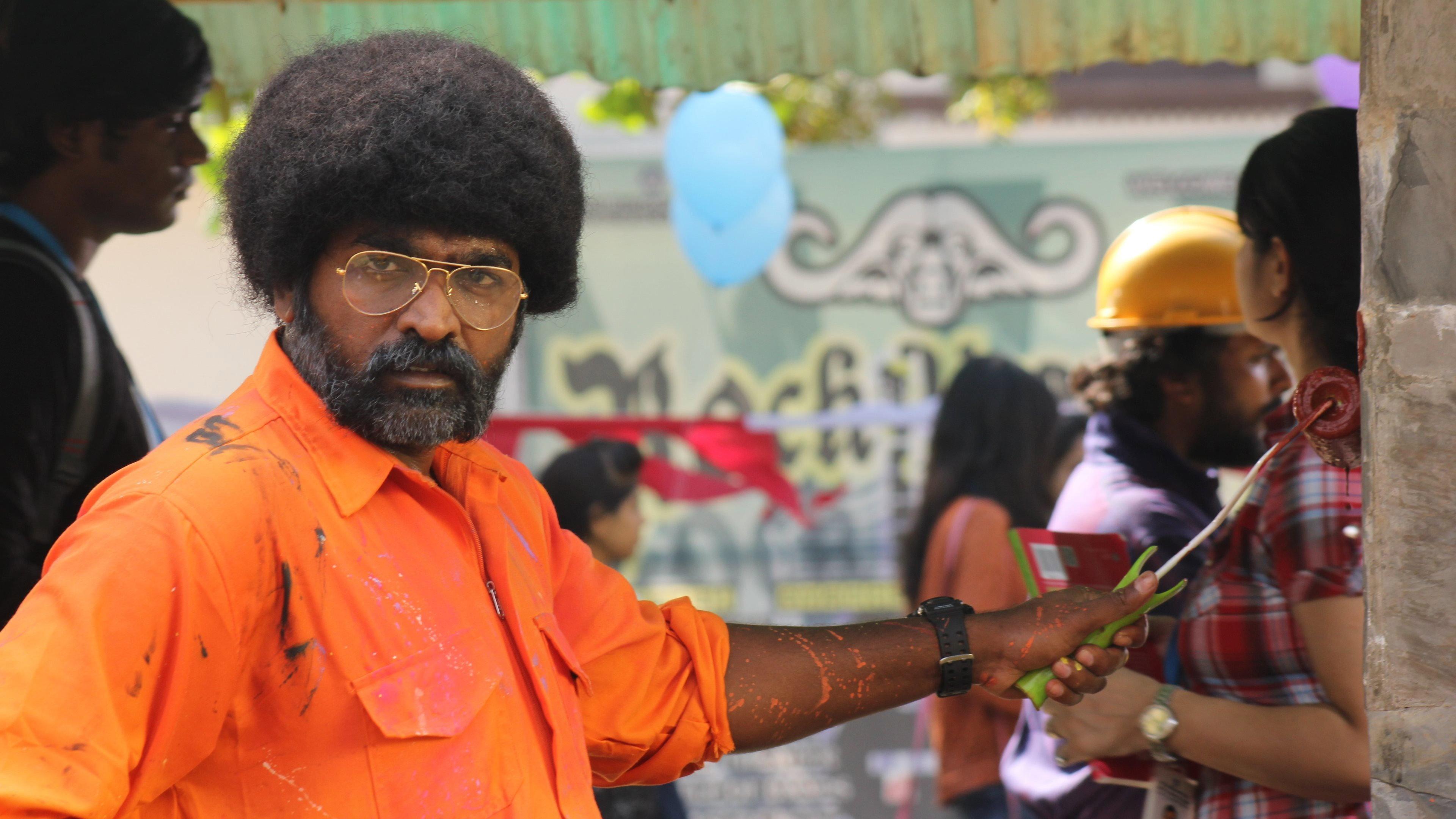 Oru Nalla Naal Paathu Solren 2018 movie scene
