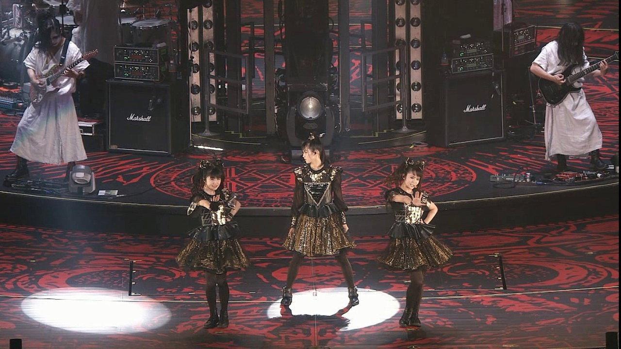 BABYMETAL Live at Tokyo Dome - WORLD TOUR 2016 - LEGEND - METAL RESISTANCE - Red Night 2016 movie scene