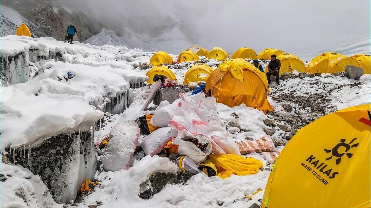 Everest Green 2018 movie scene