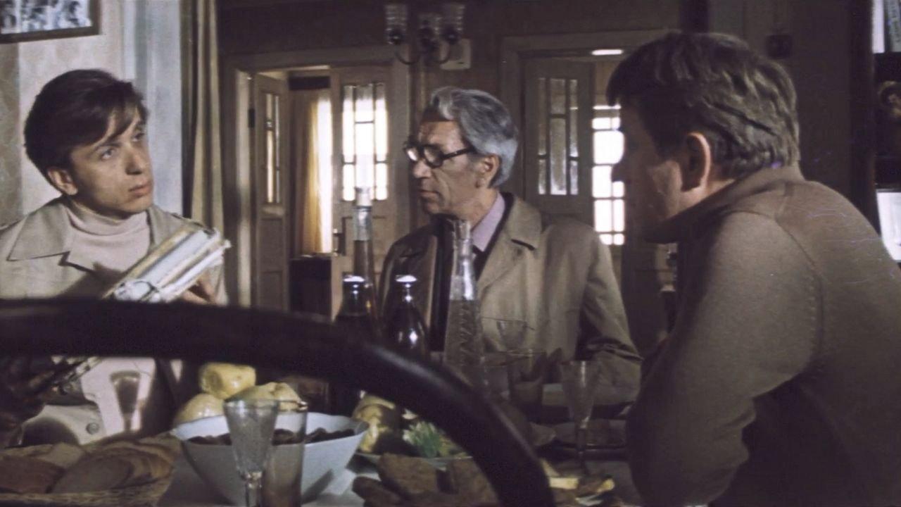 Organized Trip to the Theatre‎ 1982 movie scene