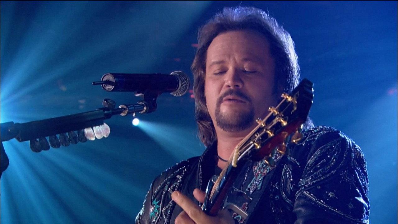 Travis Tritt - Live at Soundstage 2004 movie scene