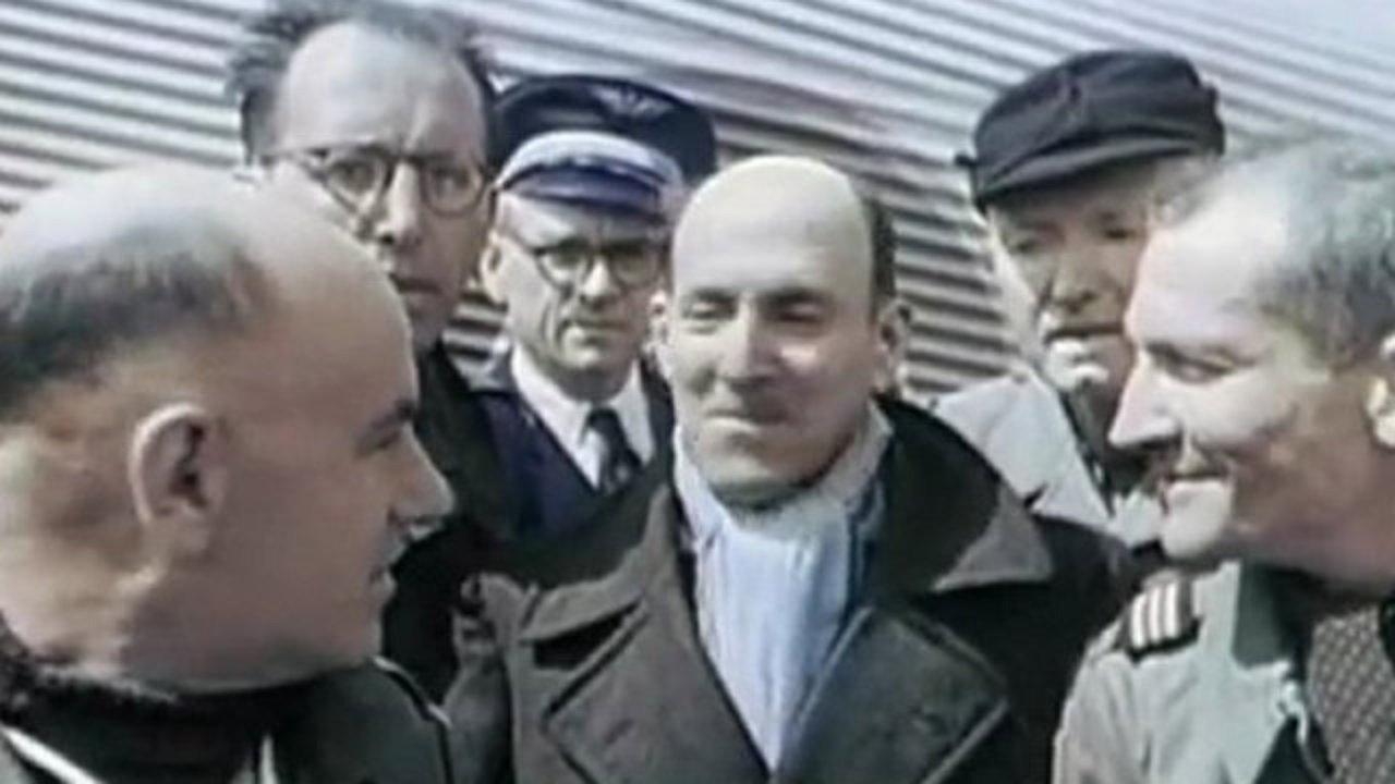 The Wings of the Fame 2003 movie scene