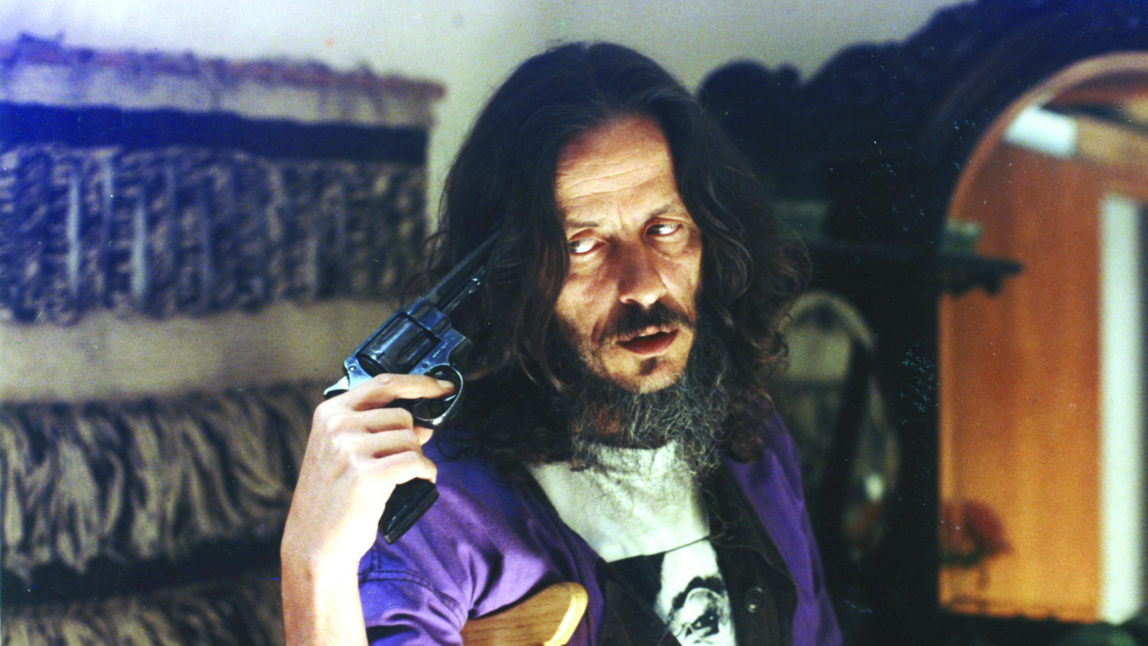 El bulto 1992 movie scene