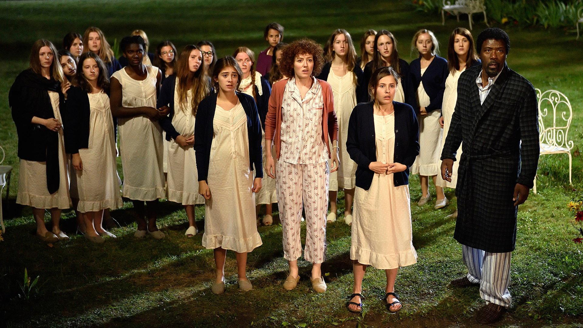 Young Mothers in the '70s 2016 movie scene
