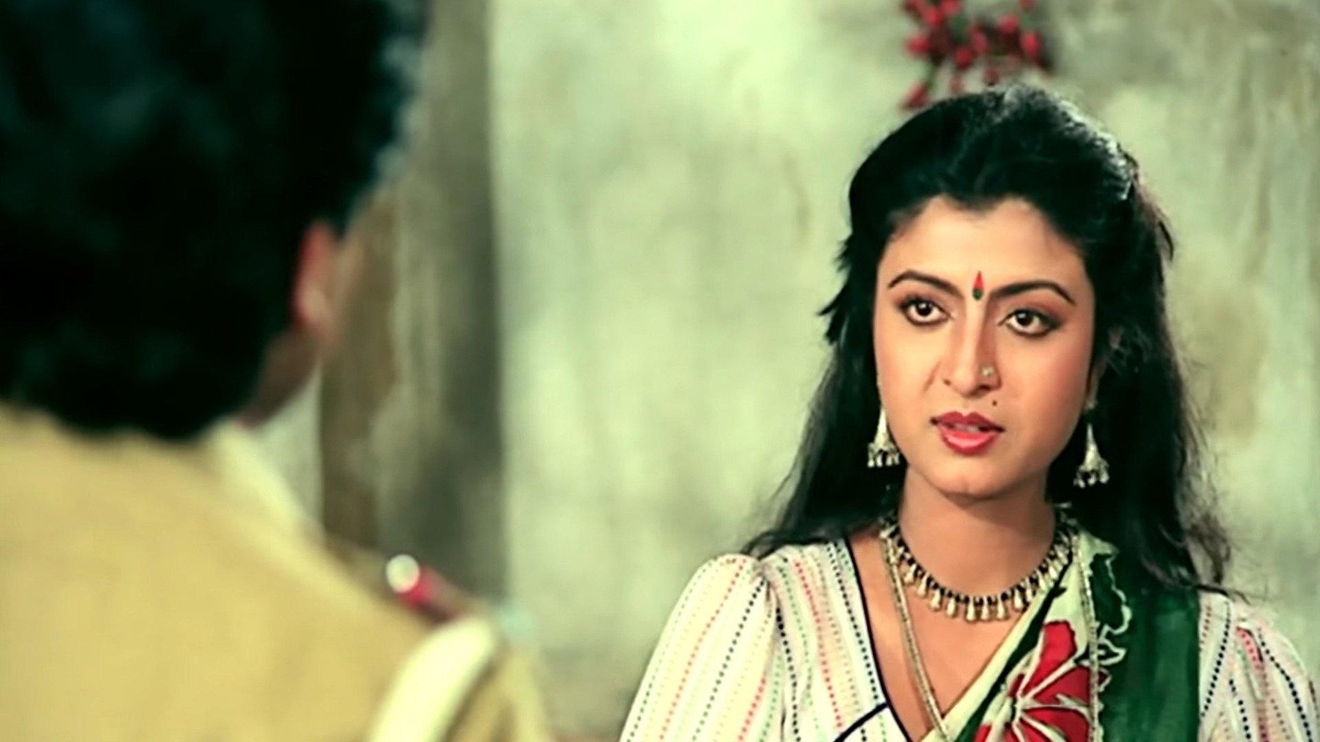Aakrosh 1989 movie scene