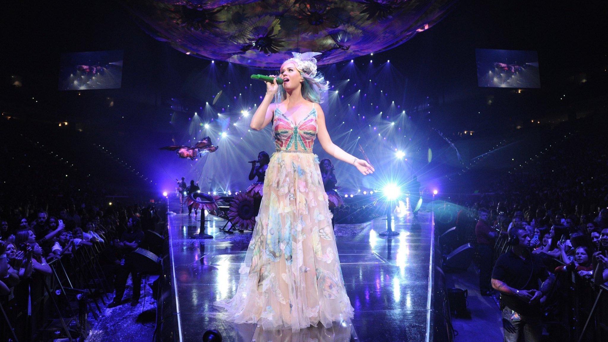 Katy Perry: The Prismatic World Tour Live 2015 movie scene