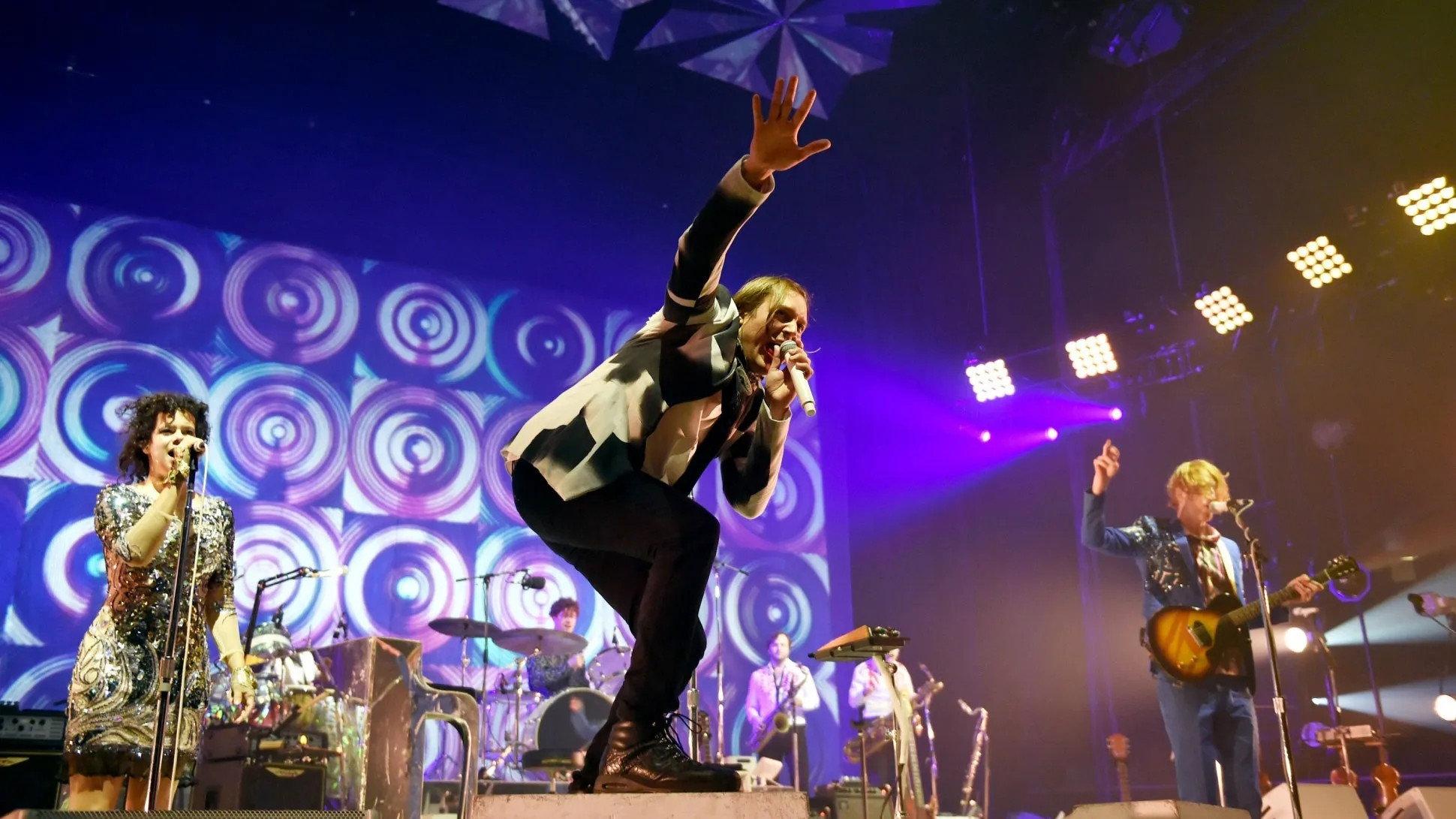 Arcade Fire: Live at Earl's Court 2017 movie scene