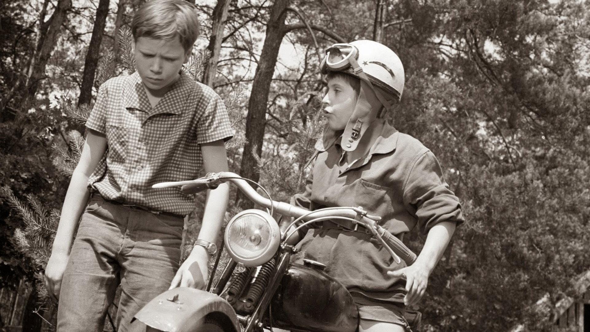 Treasure on the Bottom of the Lake 1969 movie scene